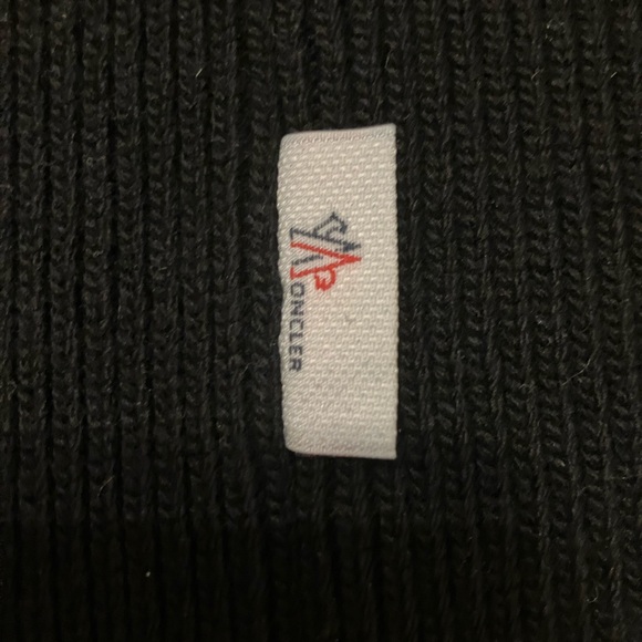 BEAUTIFUL RARE OVERSIZED MONCLER GRENOBLE BEANIE - Picture 5 of 10